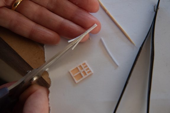 Precision cutting by hand