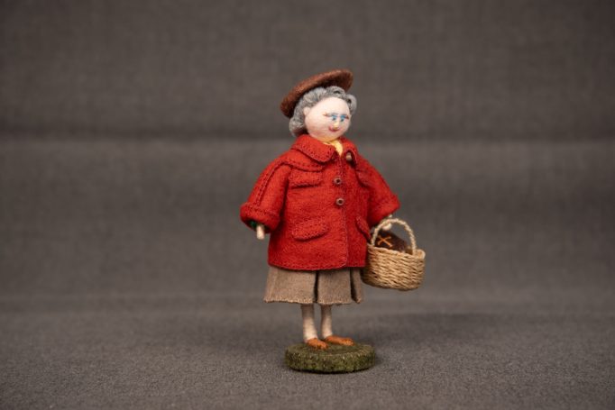 Winnie models her new ensemble